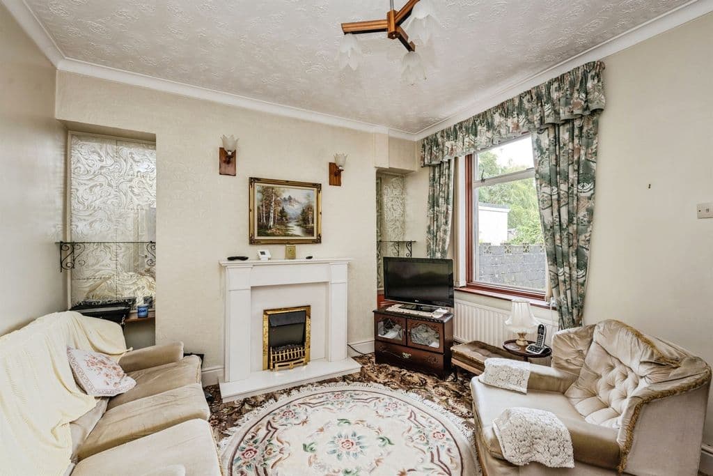 Clydach Road, Ynysforgan, Swansea SA6 - Image 2