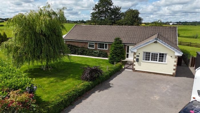 View property at Villa Rose, Chulsey Gate Lane, Lostock, Bolton BL6