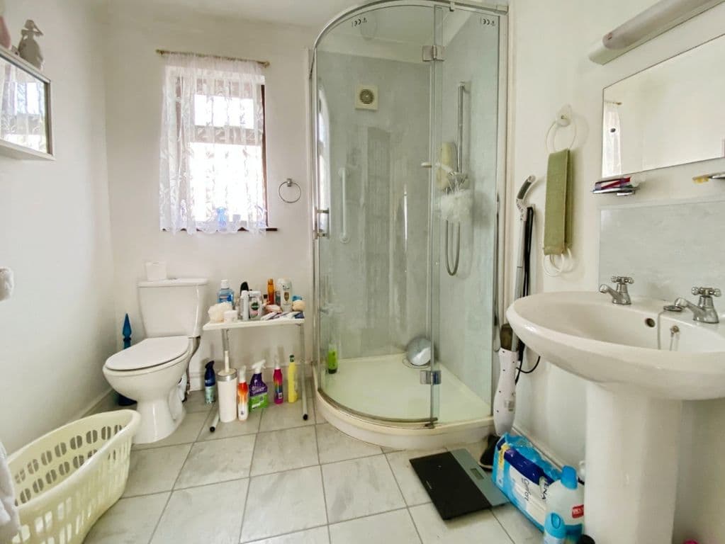 Bungalow With No Onward Chain, Falmouth TR11 - Image 10