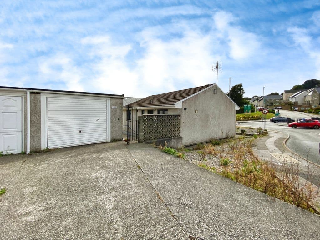 Bungalow With No Onward Chain, Falmouth TR11 - Image 4