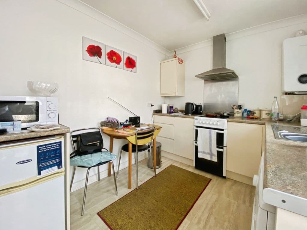 Bungalow With No Onward Chain, Falmouth TR11 - Image 5