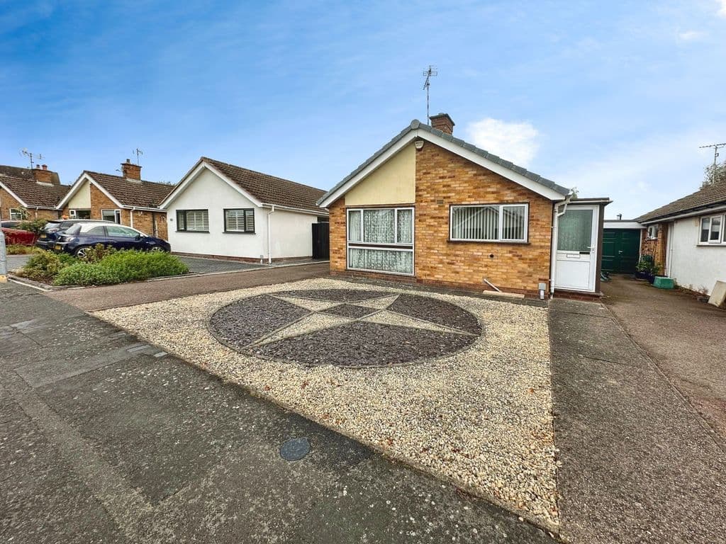 View property at Kirfield Drive, Hinckley LE10