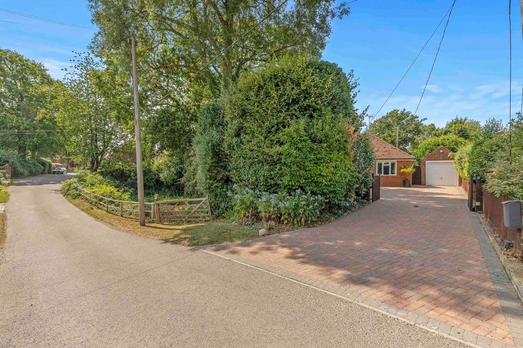 View property at Kiln Lane, Lacey Green HP27