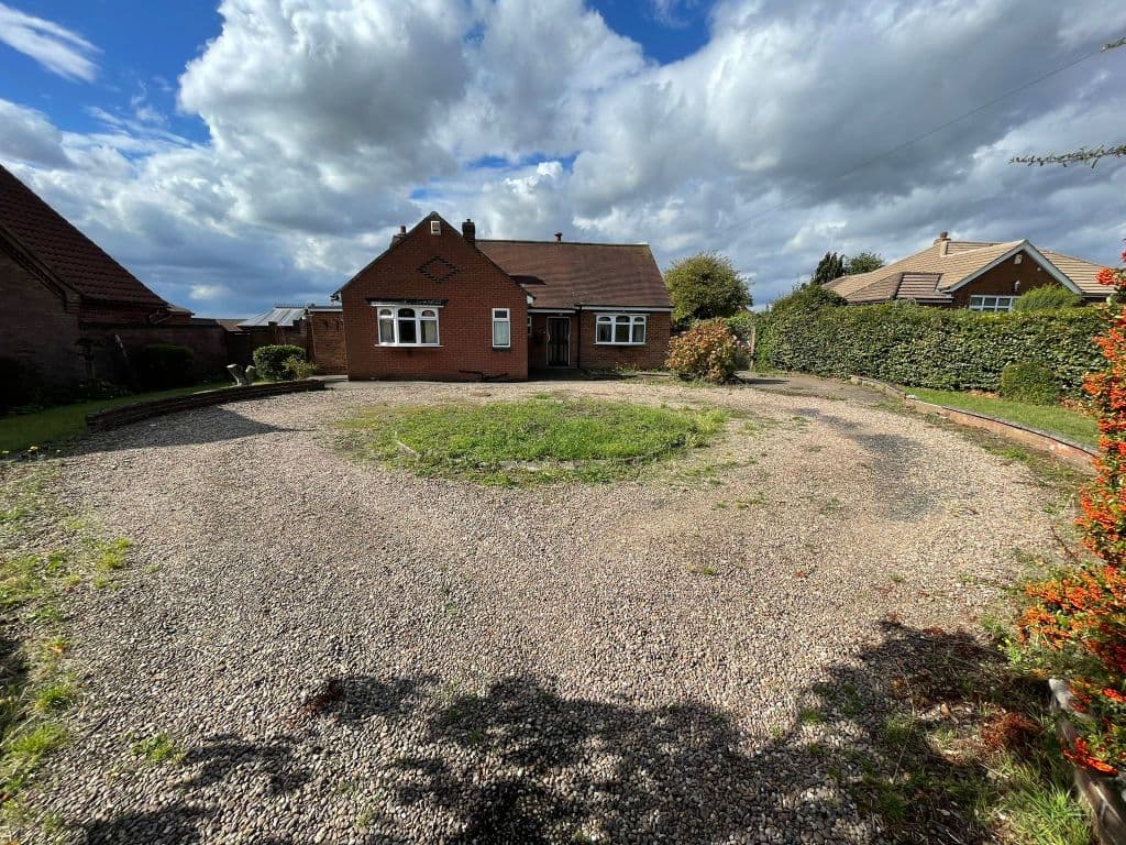 High Street, Yaddlethorpe, Scunthorpe DN17 - Image 1