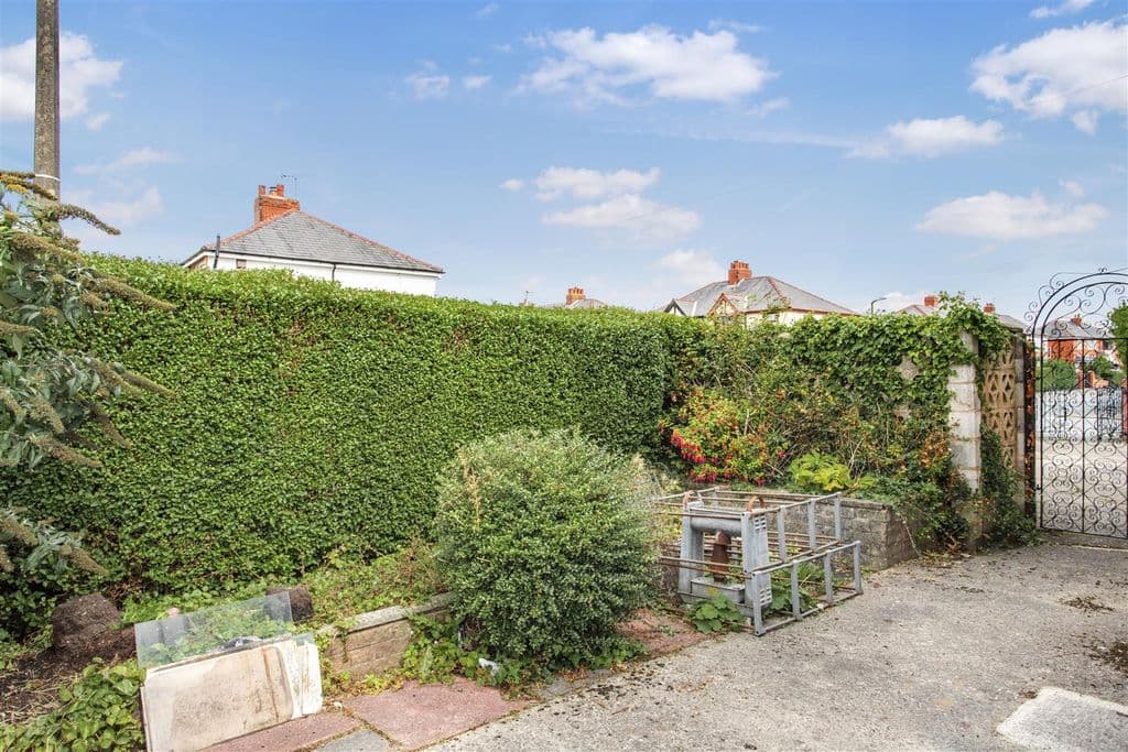 Clifton Avenue, Ashton-On-Ribble, Preston PR2 - Image 3