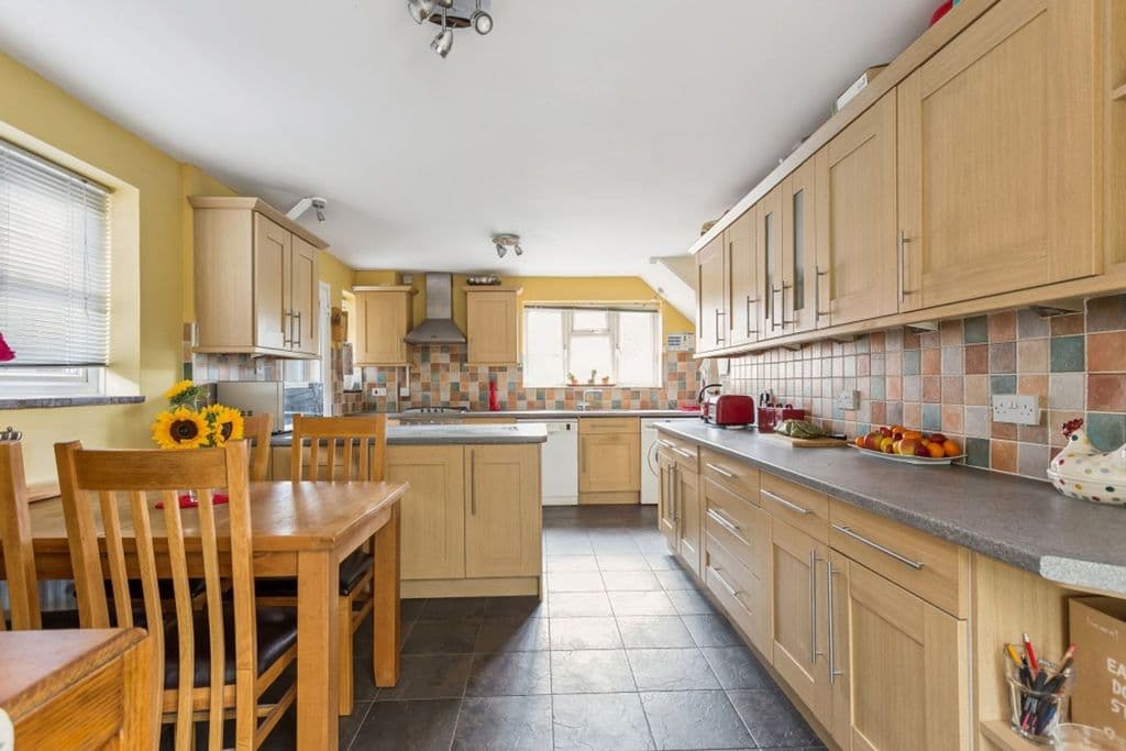 Highfield Road, Princes Risborough HP27 - Image 11
