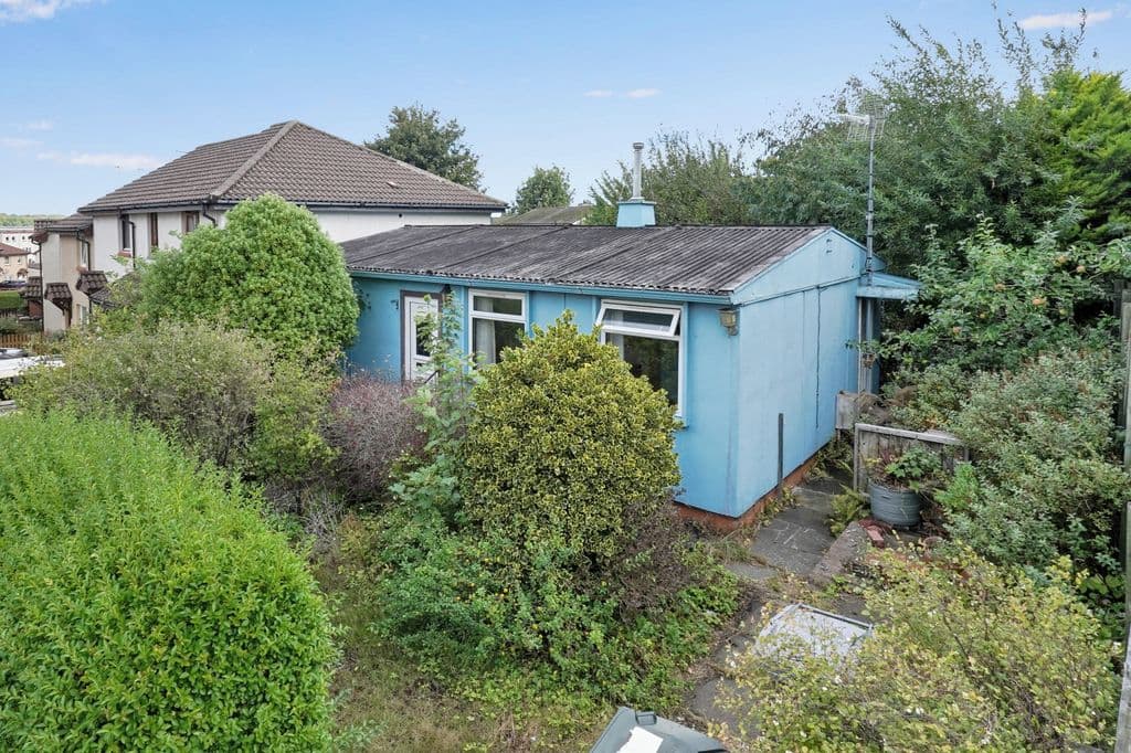 24 Craigour Avenue, Little France, Edinburgh EH17 - Image 1