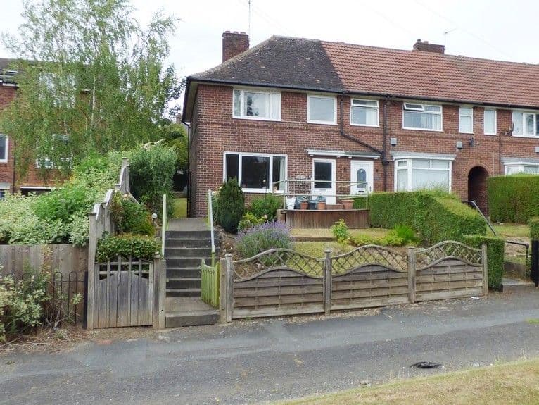 View property at Stanningley Road, Leeds LS13