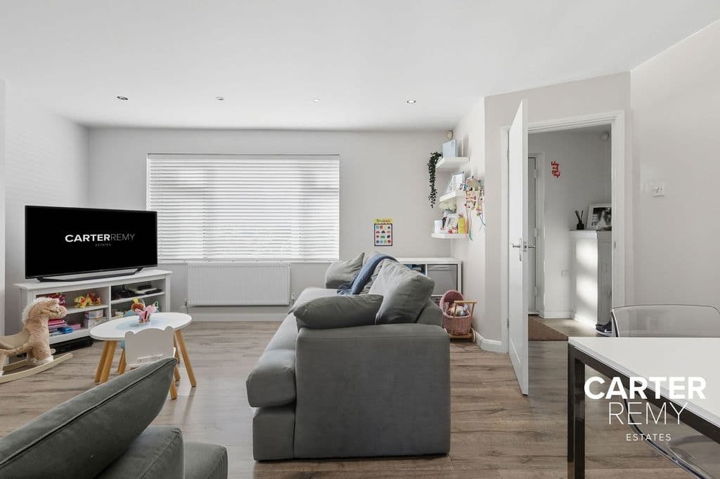 St Michaels Road, Grays RM16 - Image 3