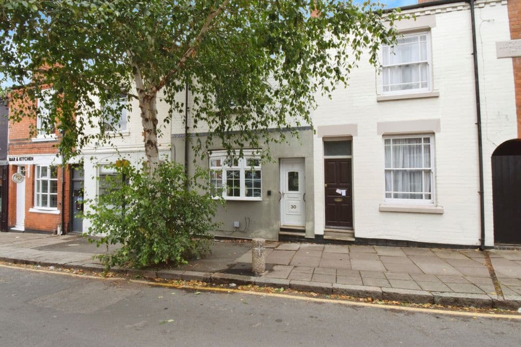 View property at Francis Street, Leicester LE2