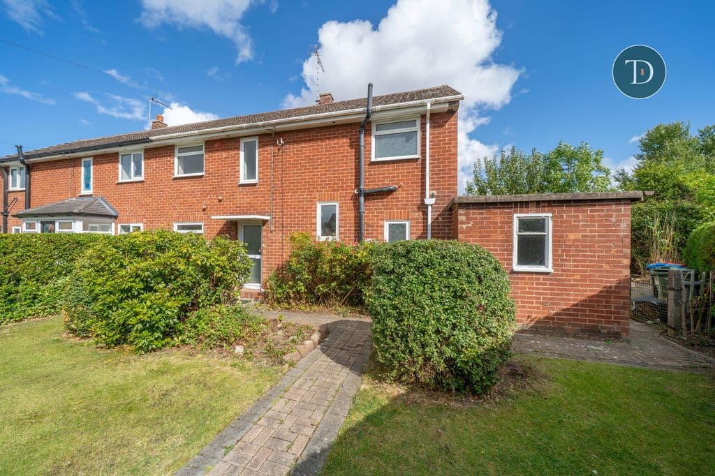 View property at Penfold Close, Capenhurst, Chester CH1