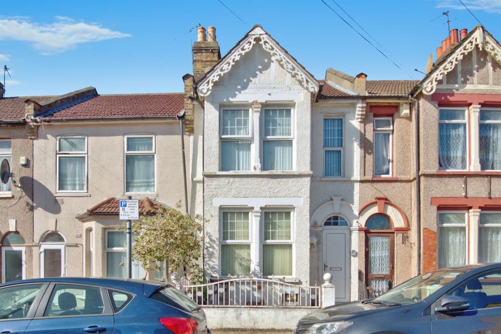 Pelham Road, Ilford IG1 - Image 1