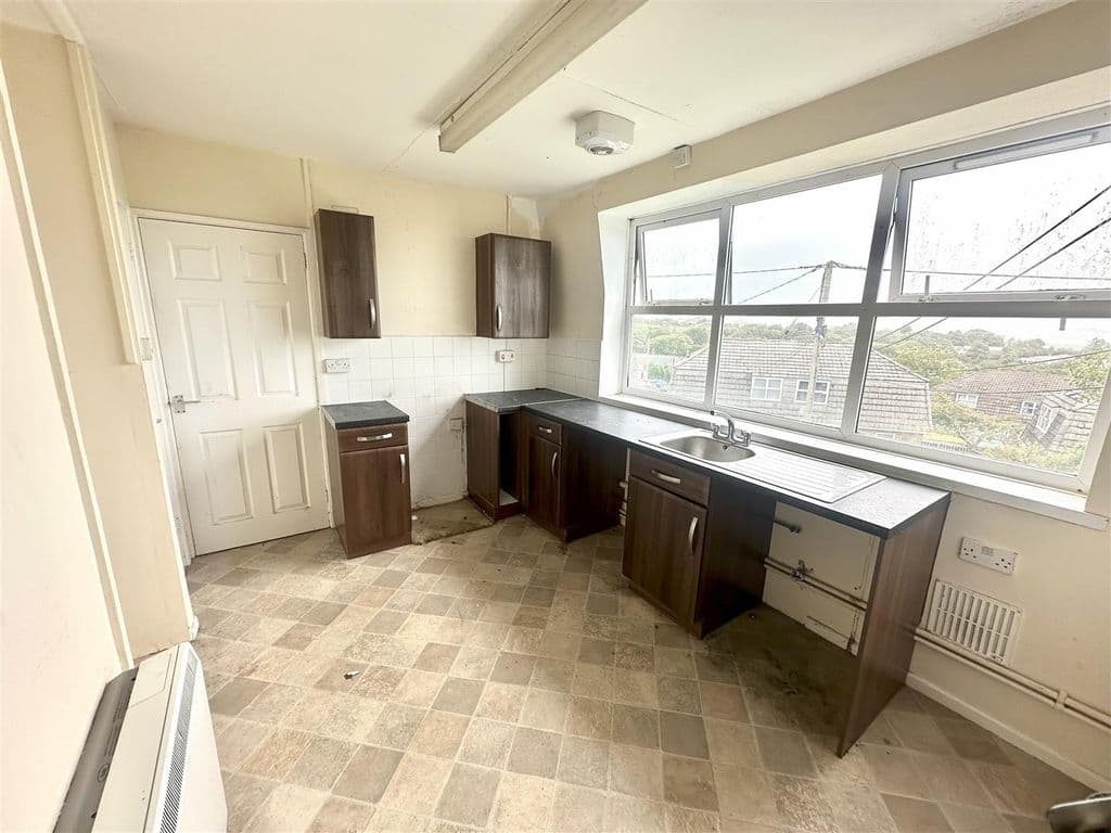 Montgomery Road, Penwithick, St. Austell PL26 - Image 3