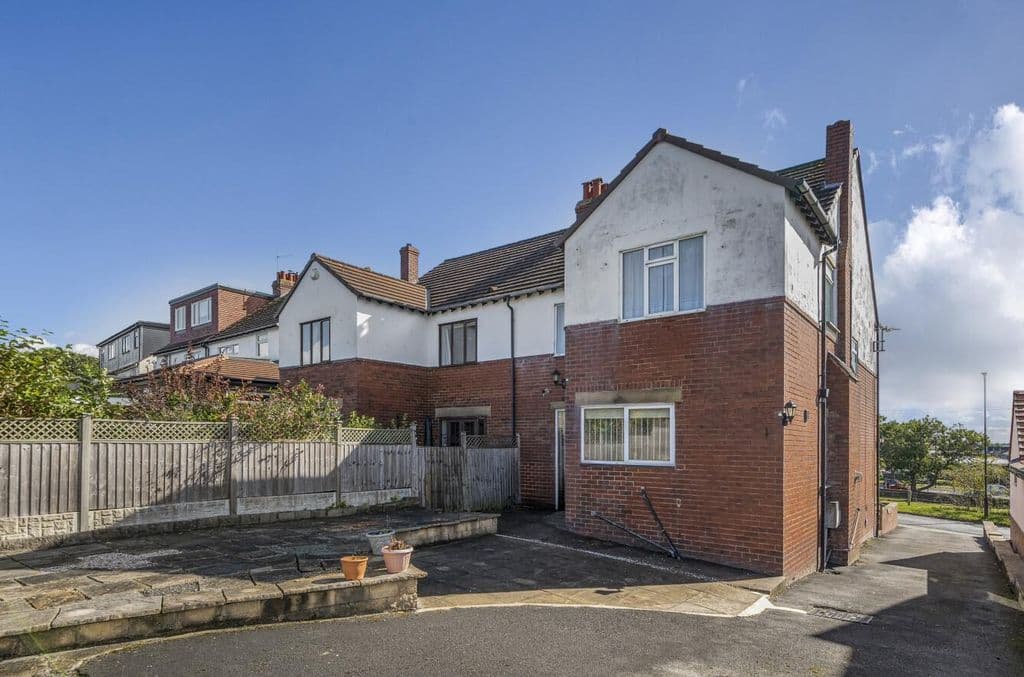 Fraser Avenue, Horsforth LS18 - Image 2