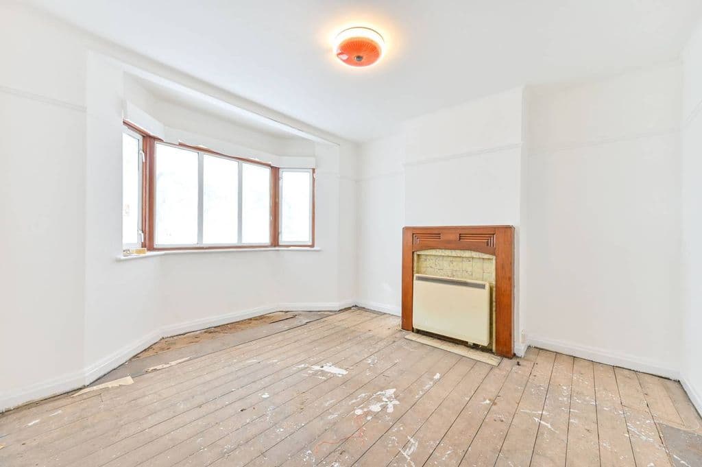 Oakington Manor Drive, Wembley HA9 - Image 3