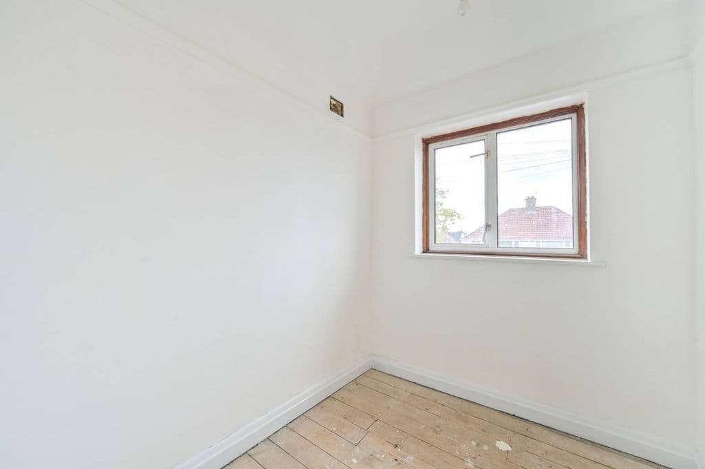 Oakington Manor Drive, Wembley HA9 - Image 8