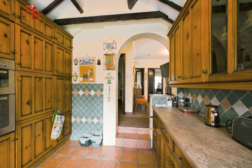 Old Nazeing Road, Broxbourne EN10 - Image 6