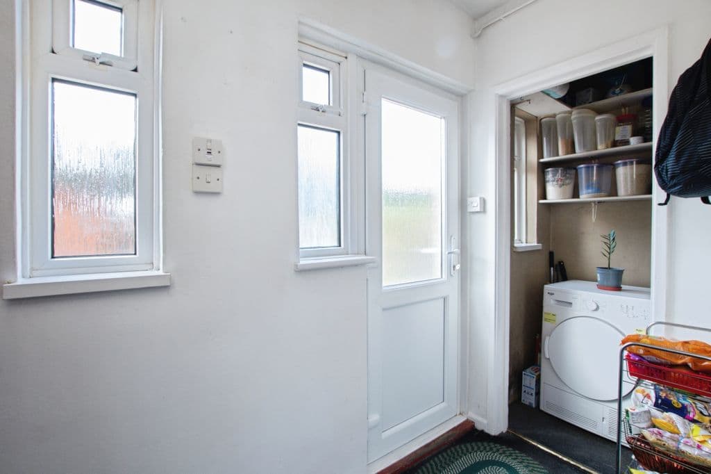 Guernsey Road, Poole BH12 - Image 8