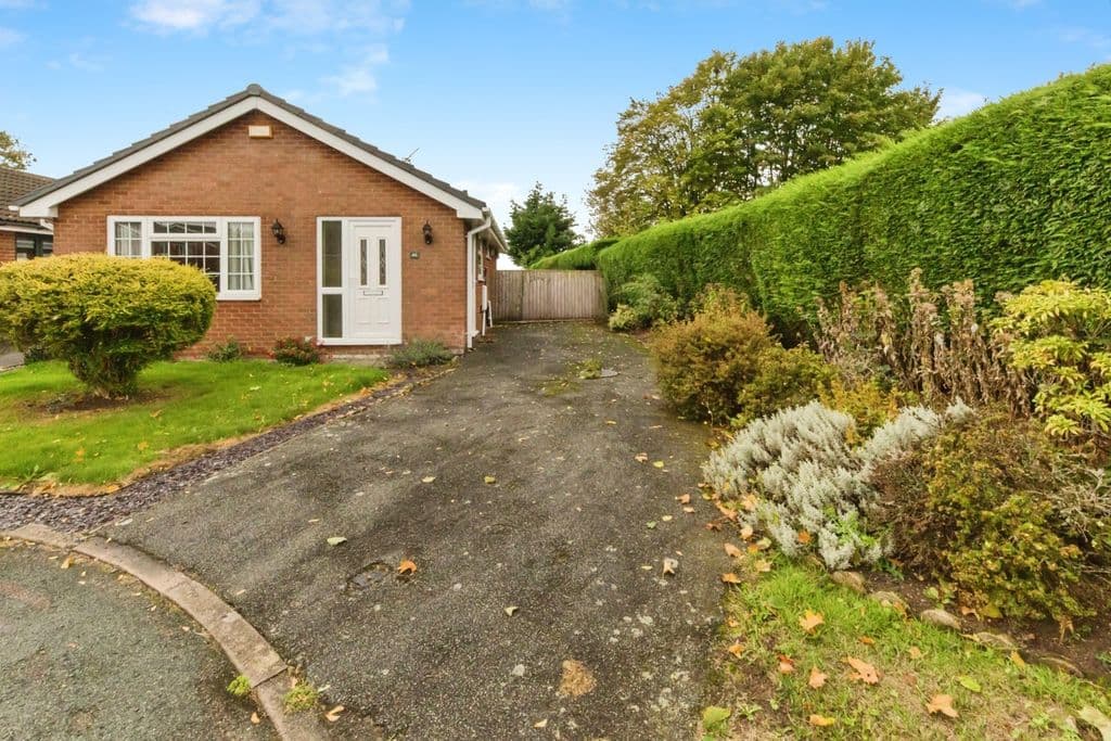 View property at Mortimer Drive, Sandbach, Cheshire CW11