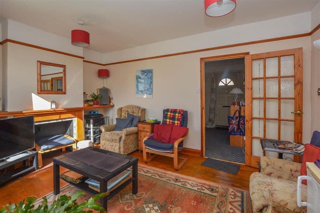 North Road Avenue, Brentwood CM14 - Image 3