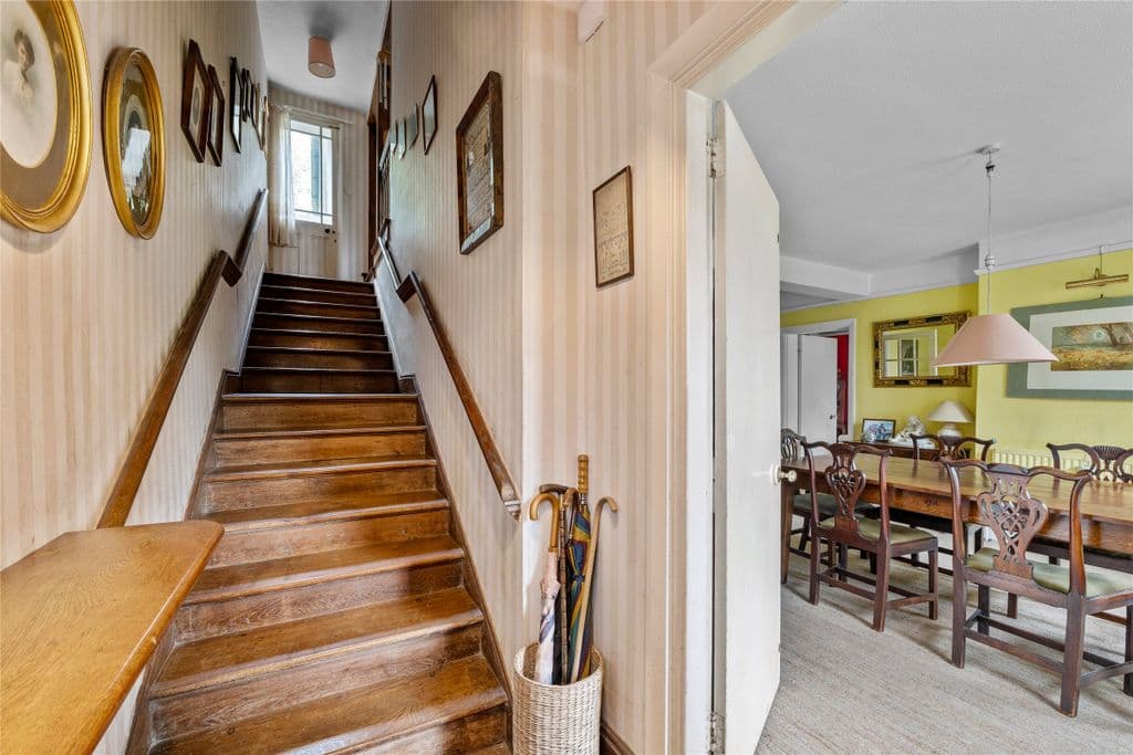 Wolfs Row, Oxted, Surrey RH8 - Image 3
