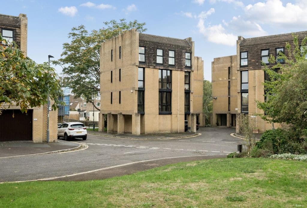 View property at Old Vicarage Green, Keynsham, Bristol, Somerset BS31