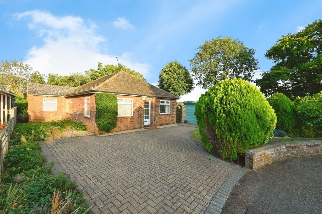 The Avenue, Snettisham, King's Lynn PE31 - Image 1