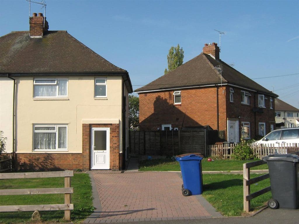 View property at Worcester Road, Burton-On-Trent, Staffordshire DE15