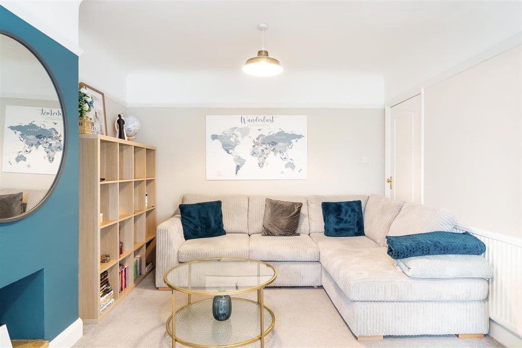 Portway Crescent, Ewell Village KT17 - Image 4