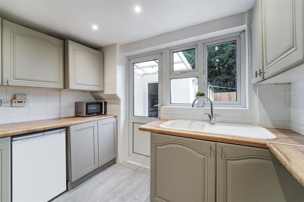 Portway Crescent, Ewell Village KT17 - Image 5