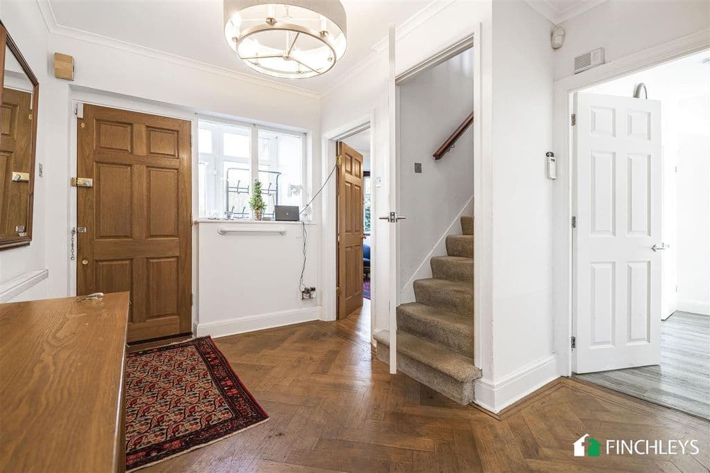 Selvage Lane, Mill Hill NW7 - Image 3
