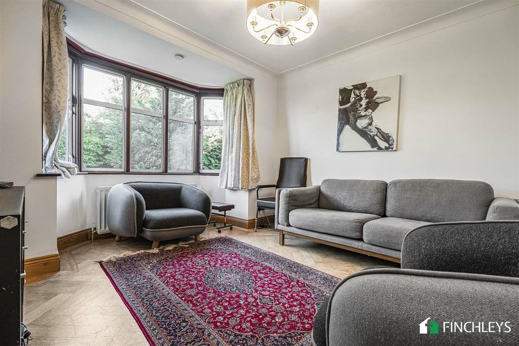 Selvage Lane, Mill Hill NW7 - Image 8