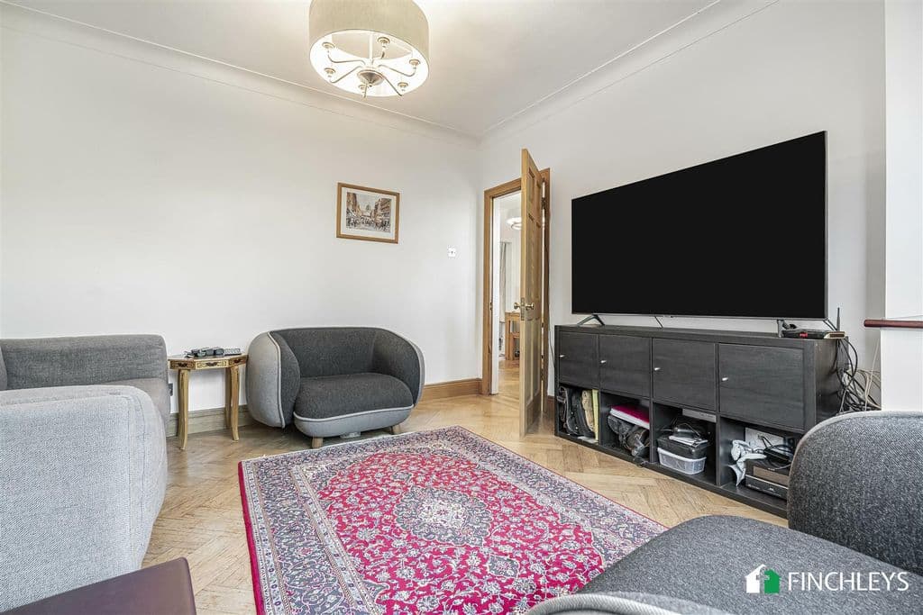 Selvage Lane, Mill Hill NW7 - Image 9