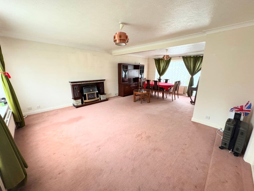 Melville Avenue, Frimley, Camberley, Surrey GU16 - Image 4