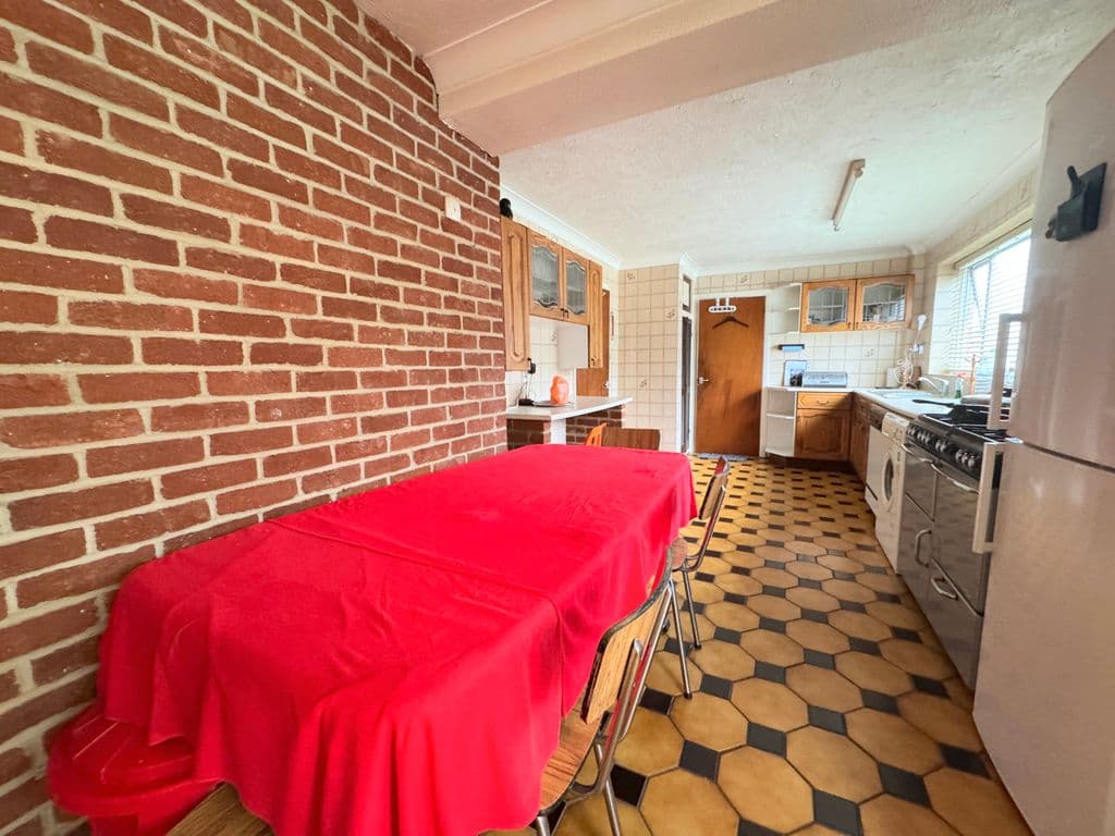Melville Avenue, Frimley, Camberley, Surrey GU16 - Image 7