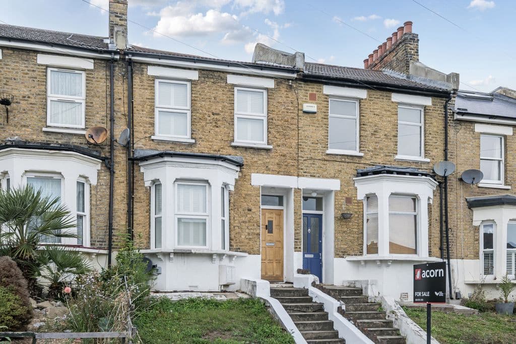 View property at Crampton Road, London SE20
