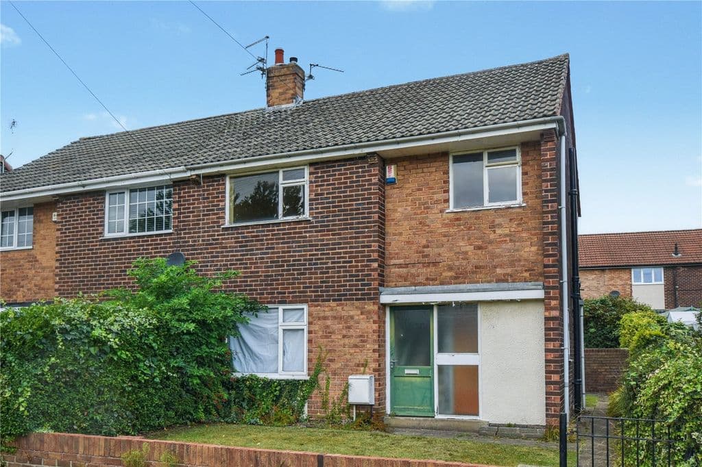 View property at Watling Road, Castleford, West Yorkshire WF10