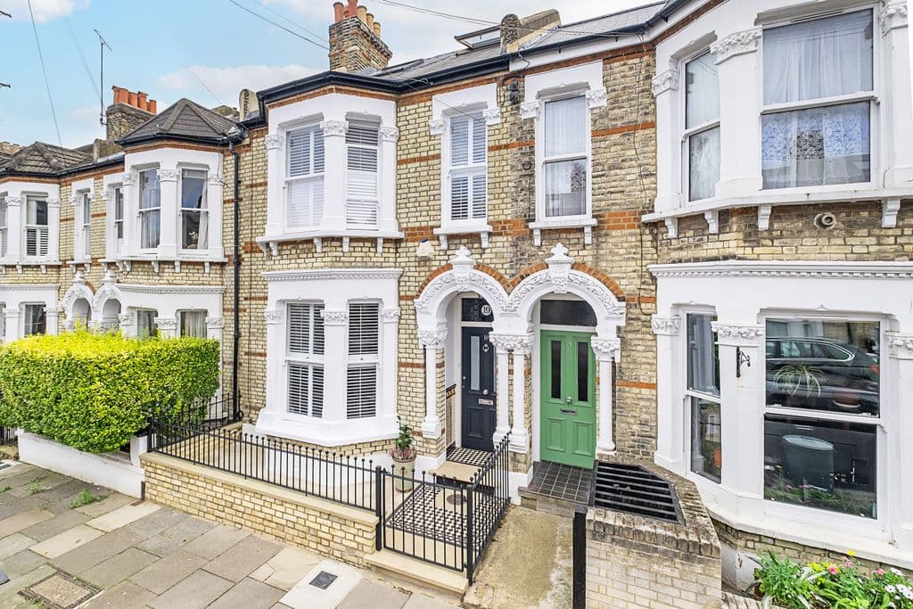 View property at Marmion Road, London SW11