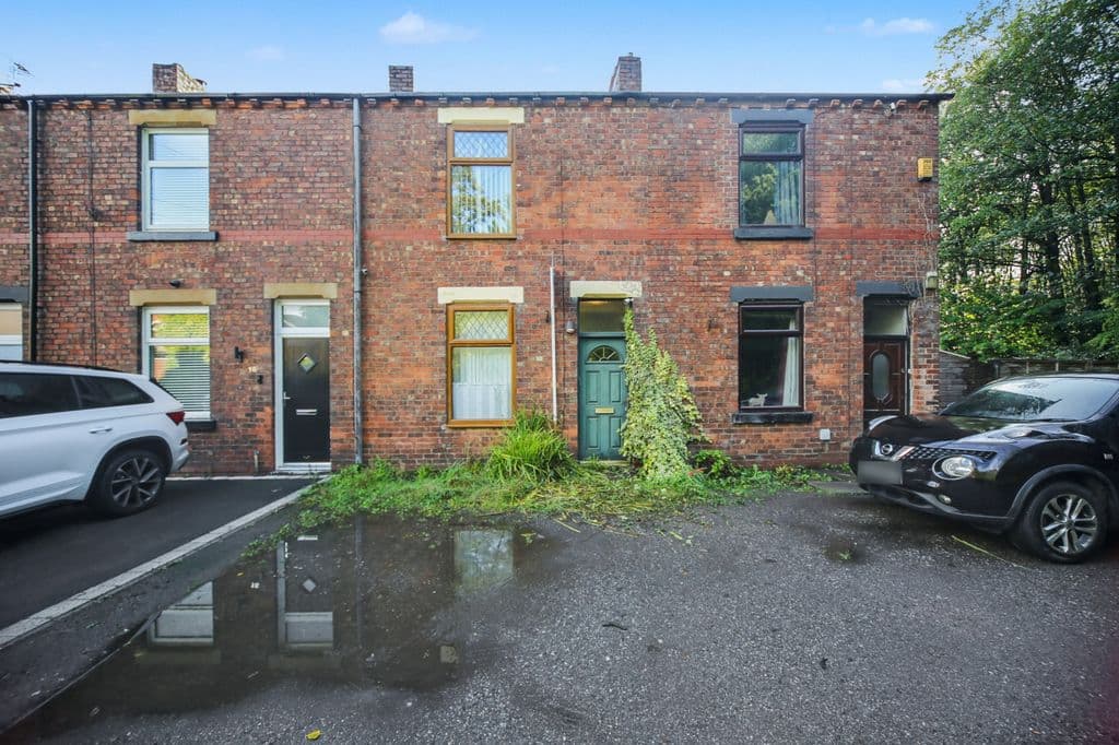 View property at Houghton Avenue, Wigan WN5