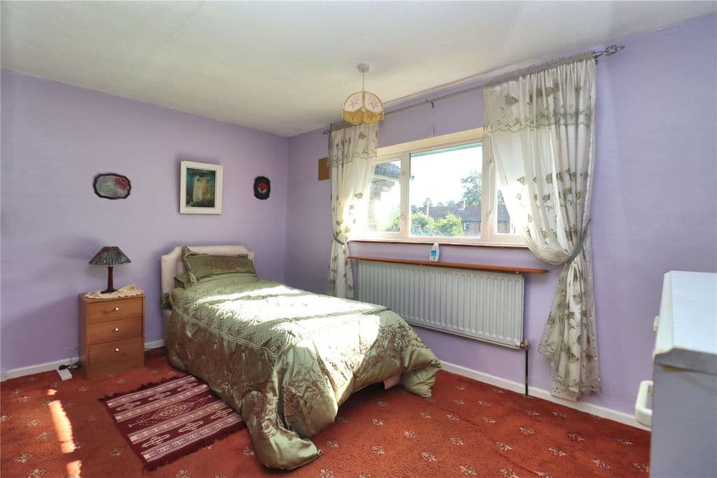 Woking, Surrey GU22 - Image 9