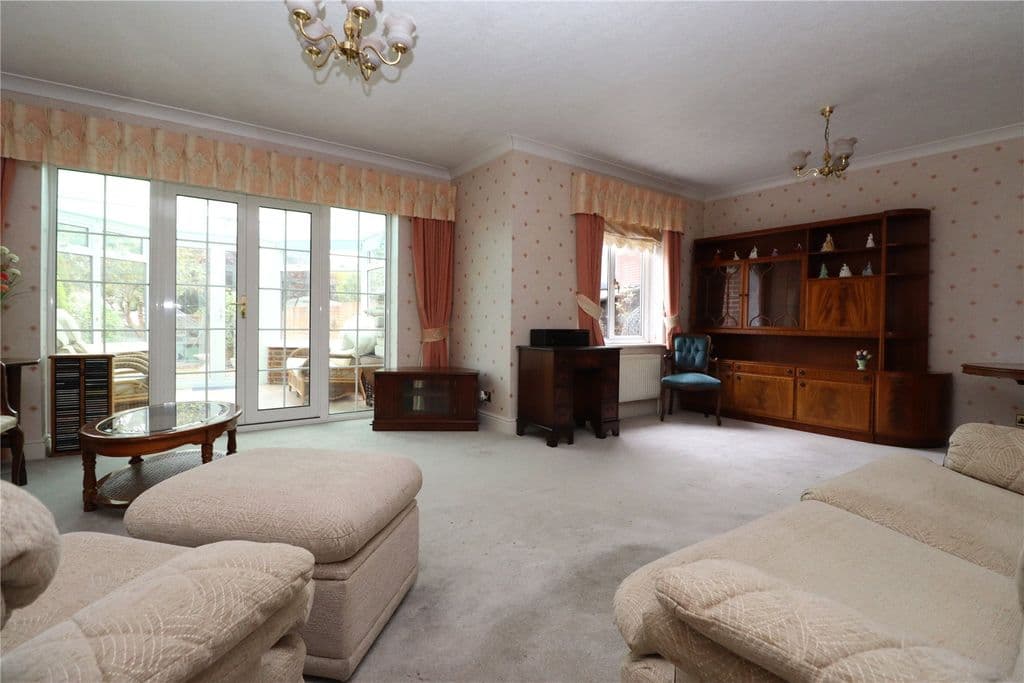 Ottershaw, Chertsey, Surrey KT16 - Image 4