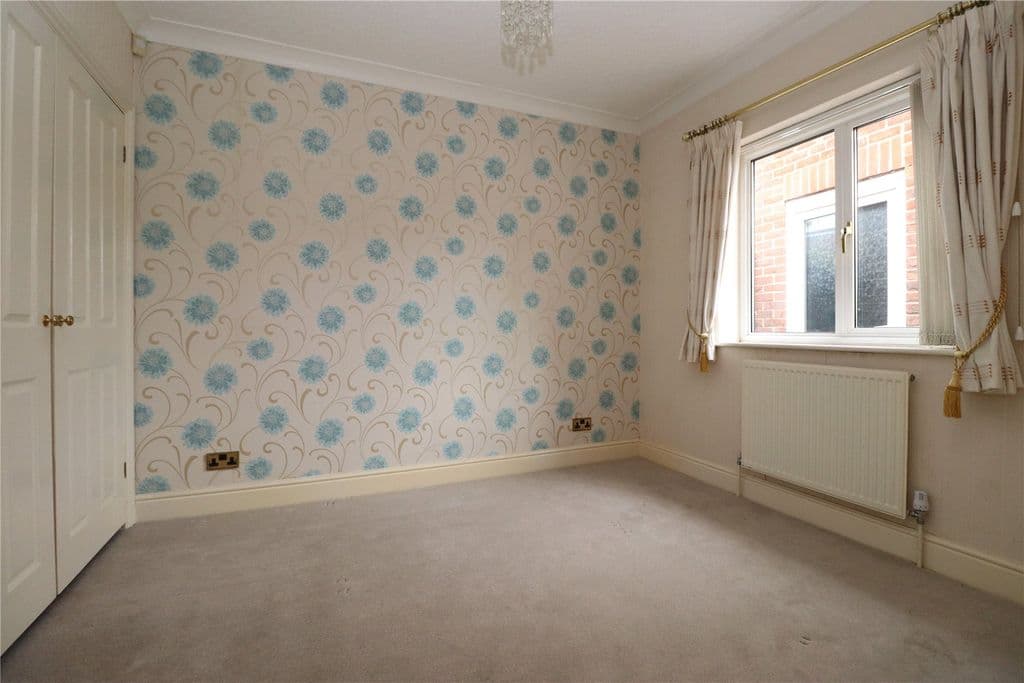 Ottershaw, Chertsey, Surrey KT16 - Image 7