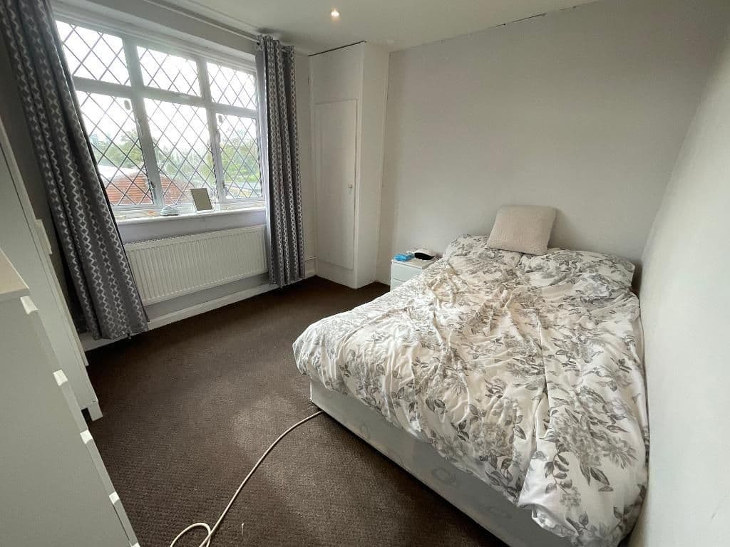 Castle Avenue, Rainham, Essex RM13 - Image 10