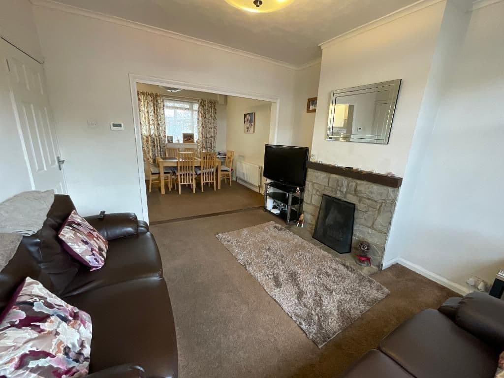 Castle Avenue, Rainham, Essex RM13 - Image 6