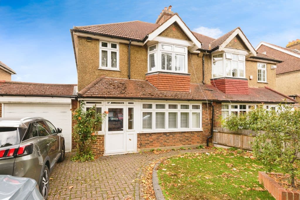 Beddington Gardens, Wallington SM6 - Image 1
