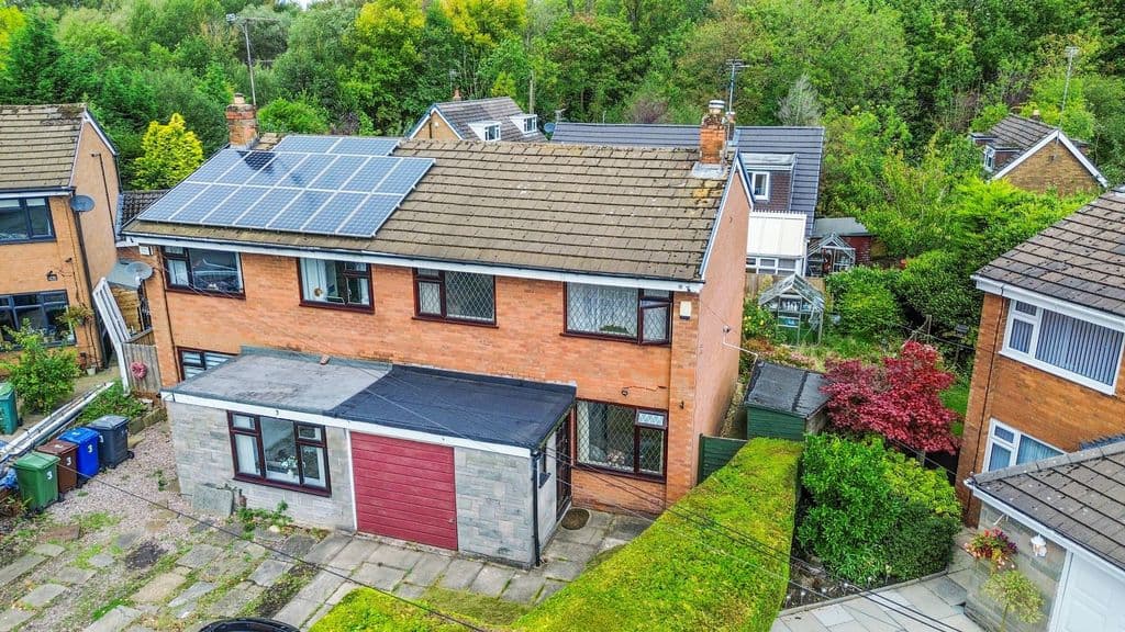 Daric Close, Leigh WN7 - Image 1