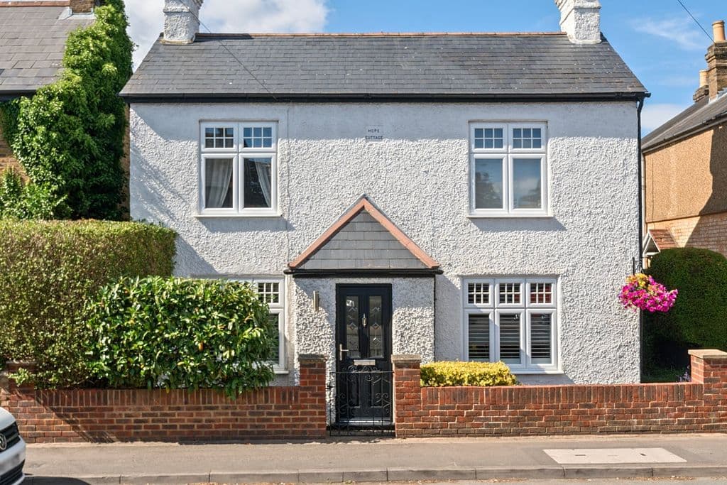 Eastfield Road, Burnham SL1 - Image 1