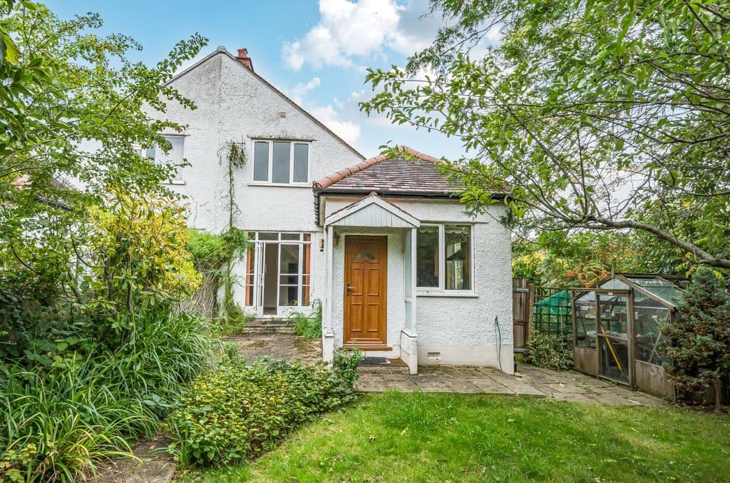 Vale Drive, Barnet EN5 - Image 1