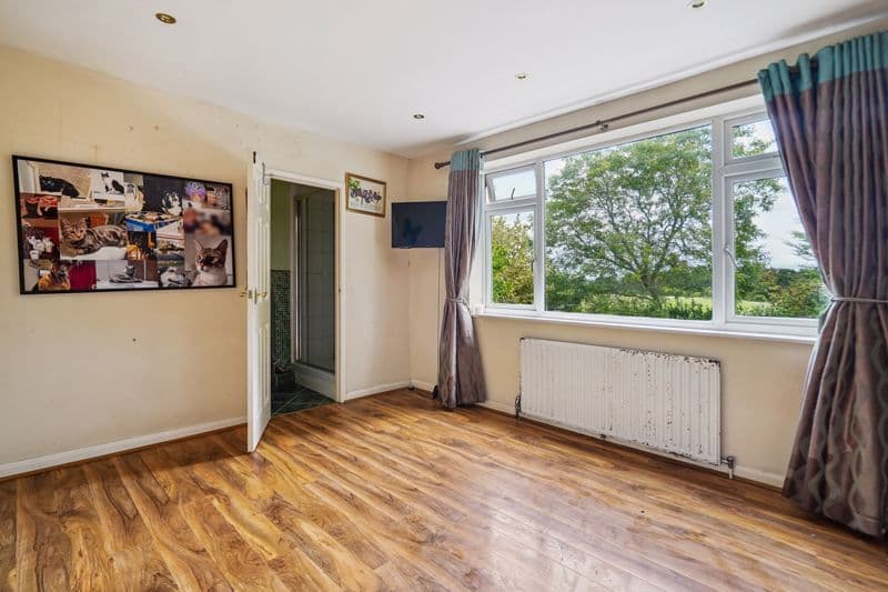 Bovingdon Heights, Marlow SL7 - Image 11