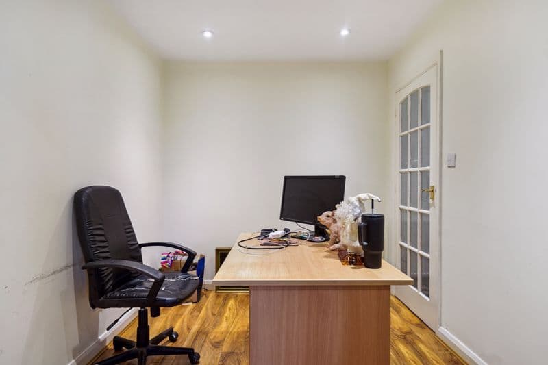 Bovingdon Heights, Marlow SL7 - Image 8